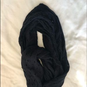 Black Infinite Scarf